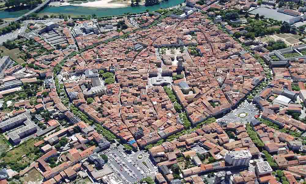 Millau la belle ville du sud-Aveyron en Occitanie